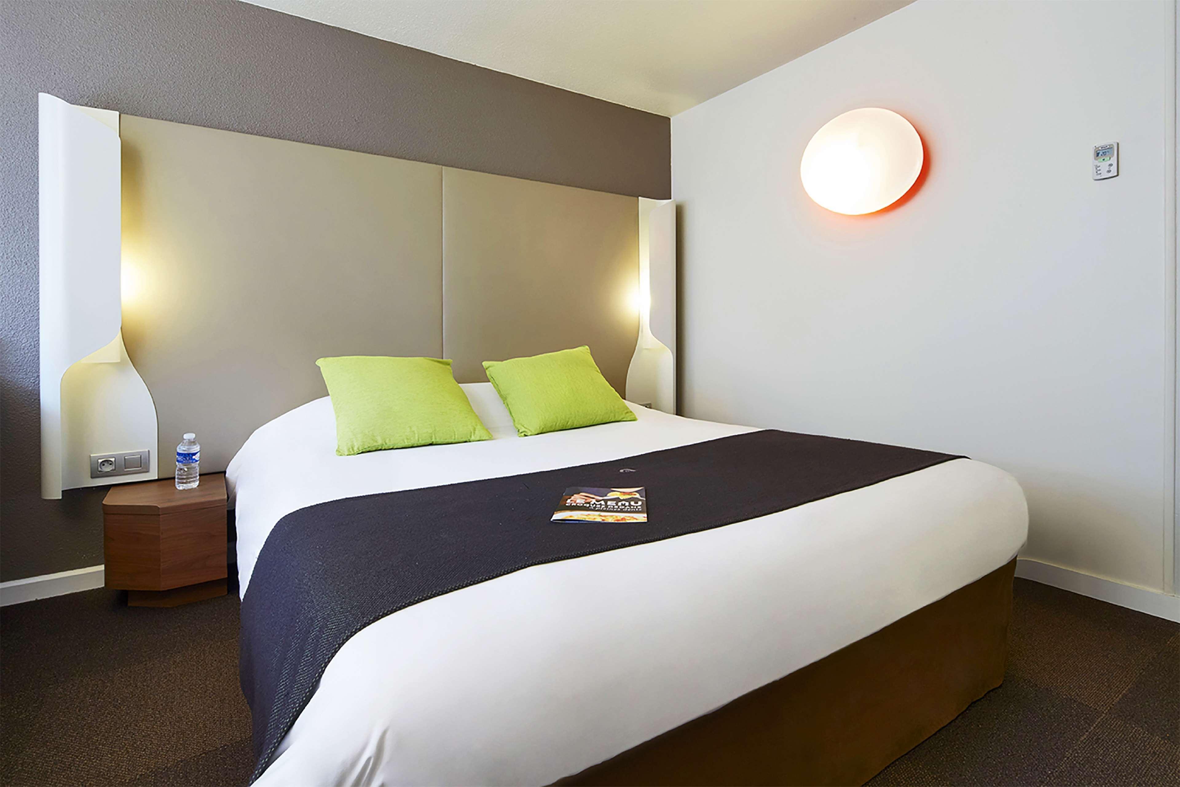 B&B Hotel Roissy - Saint Witz Ex-Campanile Roissy - Saint Witz Exterior foto